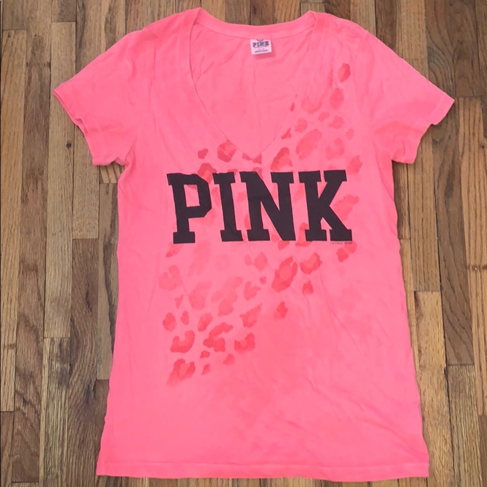 Victoria’s Secret PINK t-shirt